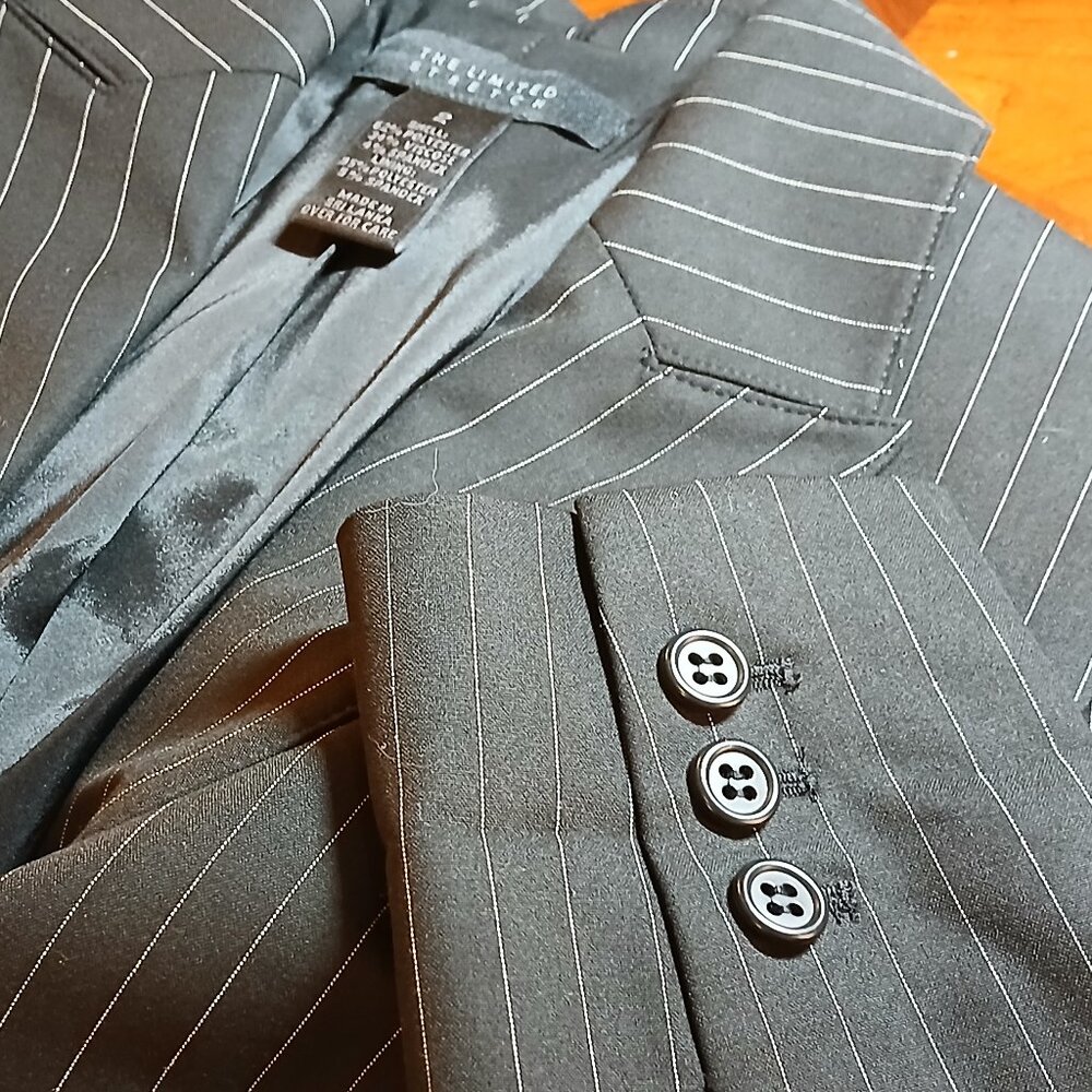 THE LIMITED Stretch Black Pinstripe Suit Jacket 2 Like New